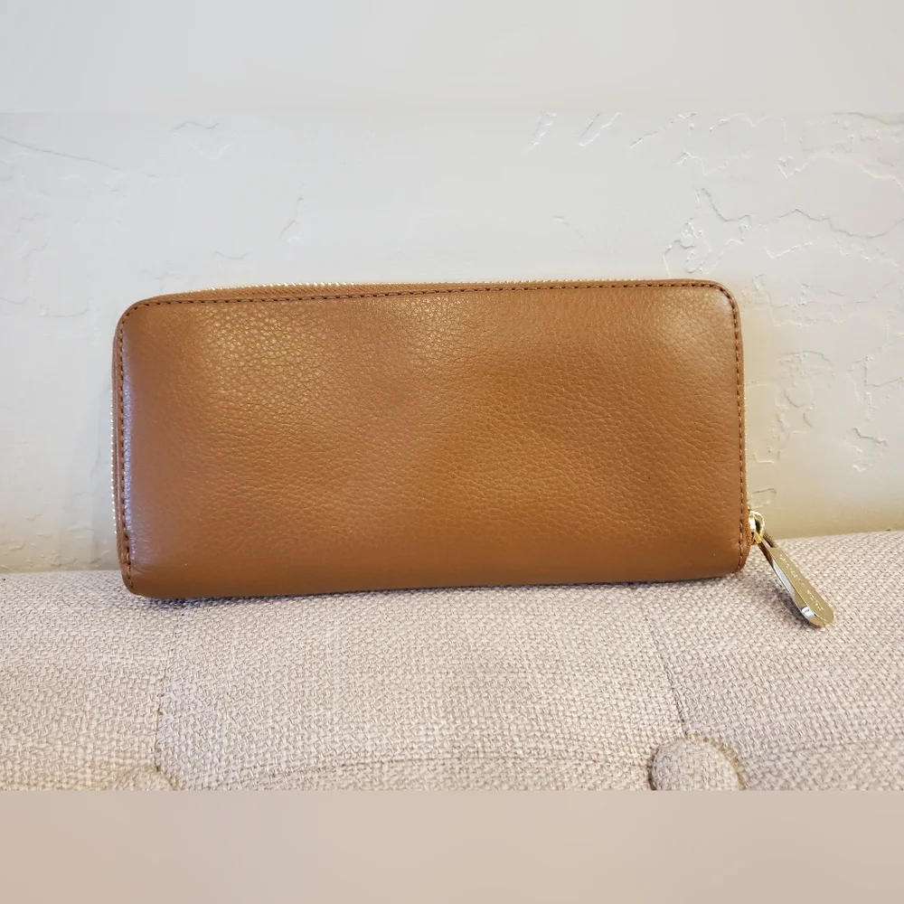 MK wallet - Picture 2 of 3